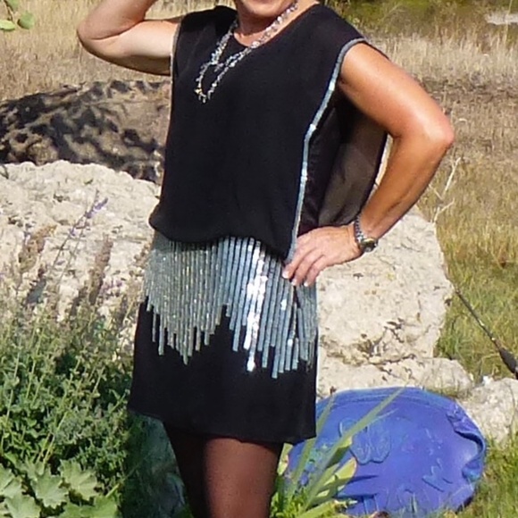 Woman silk beaded mini dress - Picture 2 of 6